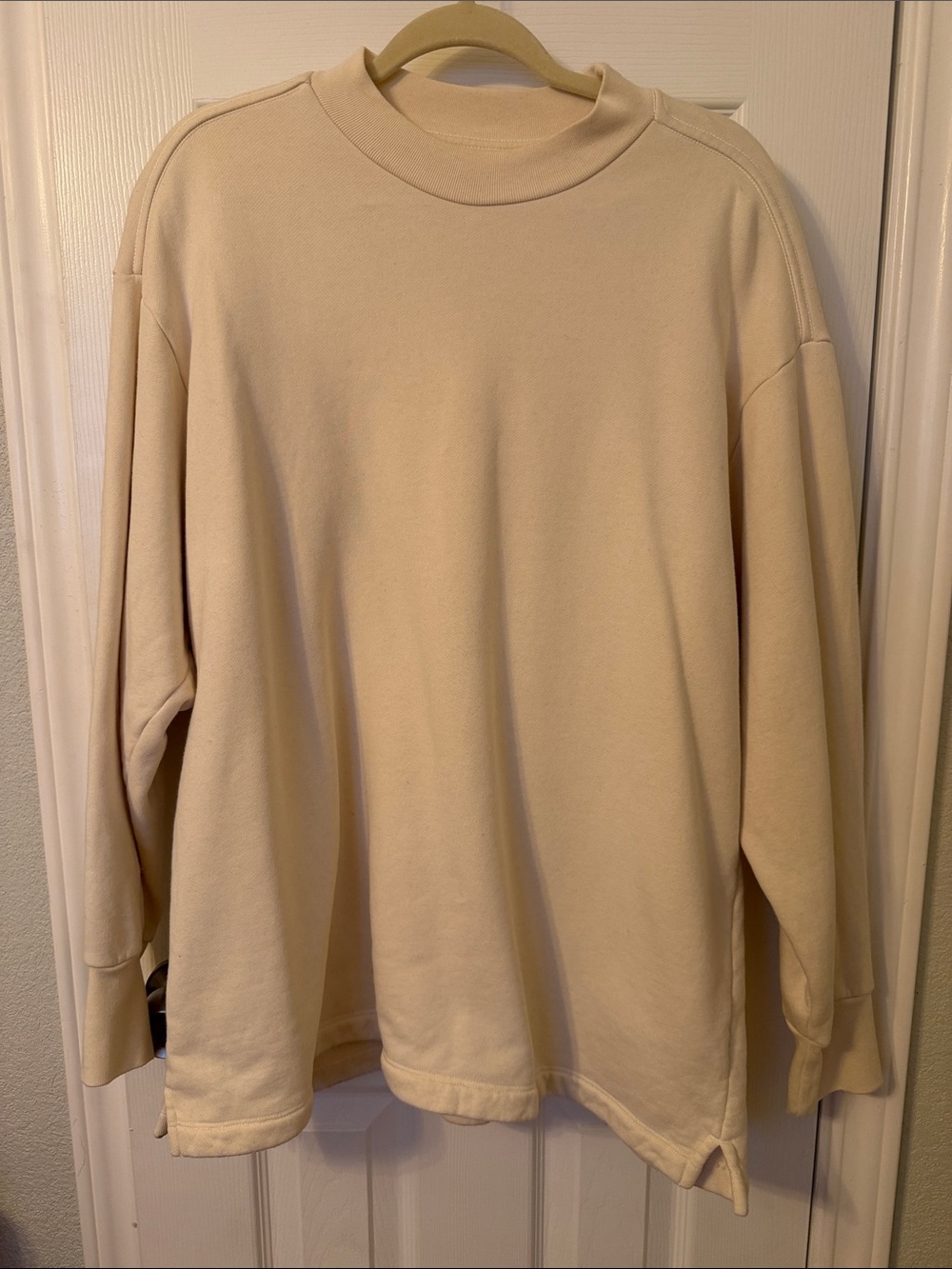 ARQ Cream Organic Cotton Sweatshirt